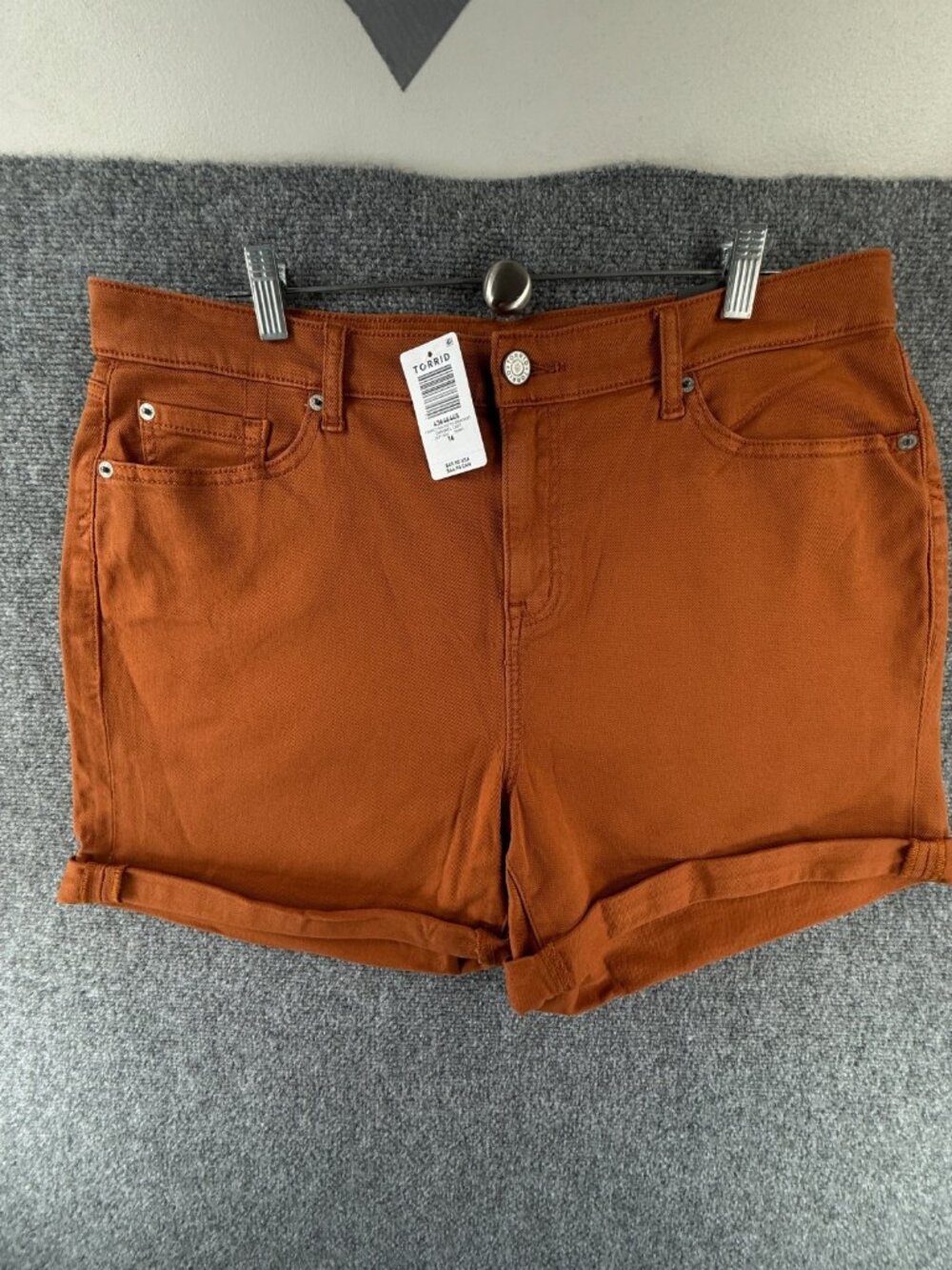 NWT Torrid High Rise Shorts Women Vintage Stretch 5 Size 16 Pockets Rivets